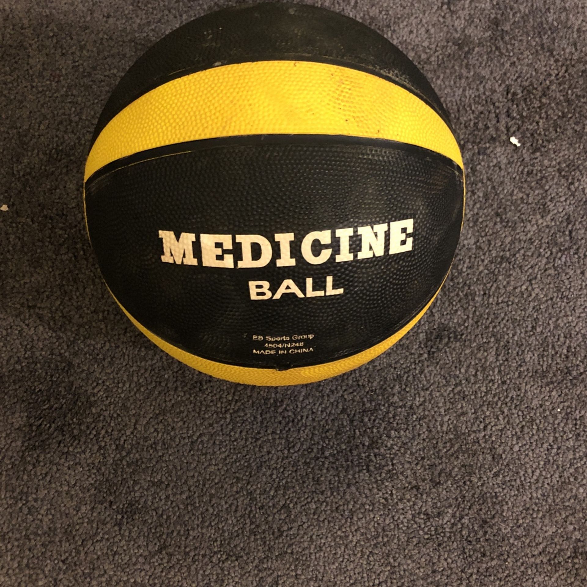 12 lb medicine ball valeo