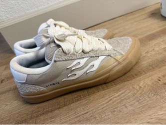 Straye shoes men’s 9.5