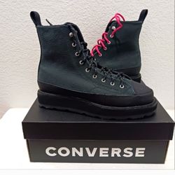 Converse Men's Size 11 / Women's Size 12.5
