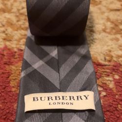 Burberry Tie 
