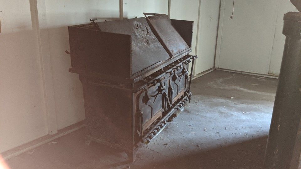 Antique Iron Stove 1913 Vintage