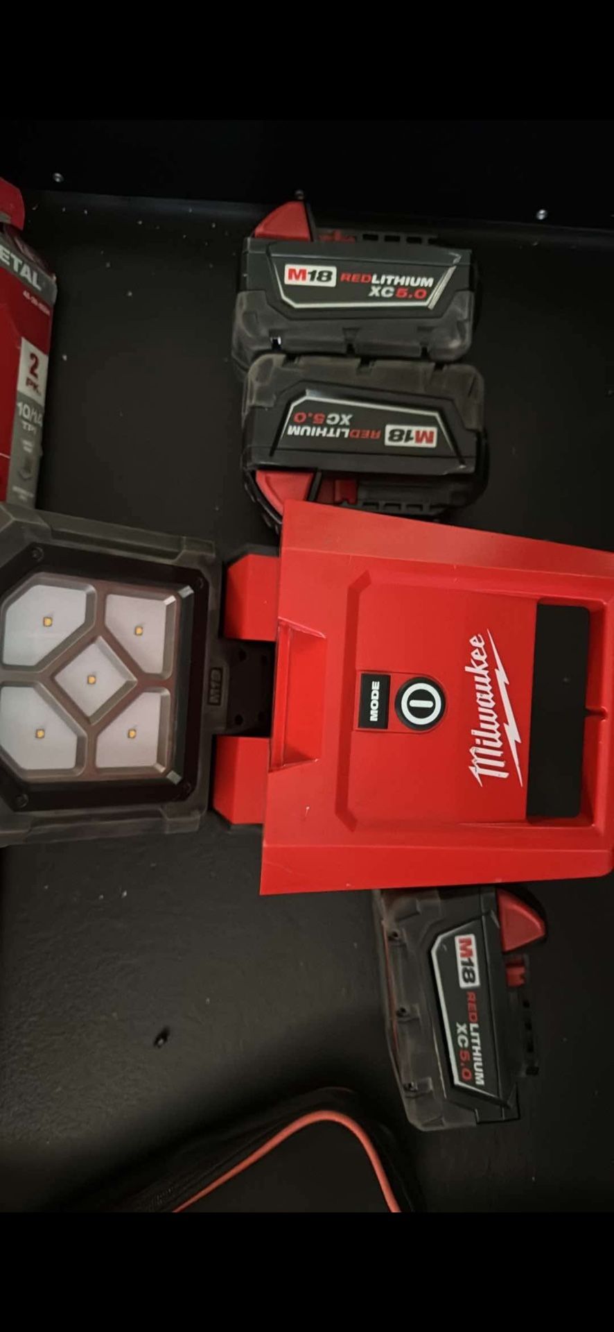 Light And 1 Battery