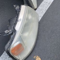 2008 Ford  F150 Headlight Lens 