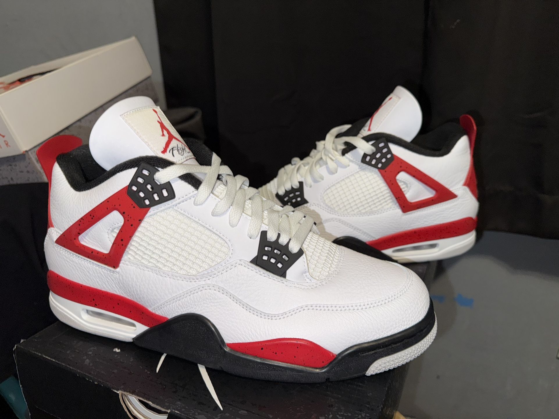 Jordan 4 Retro