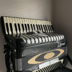Piano Accordion 