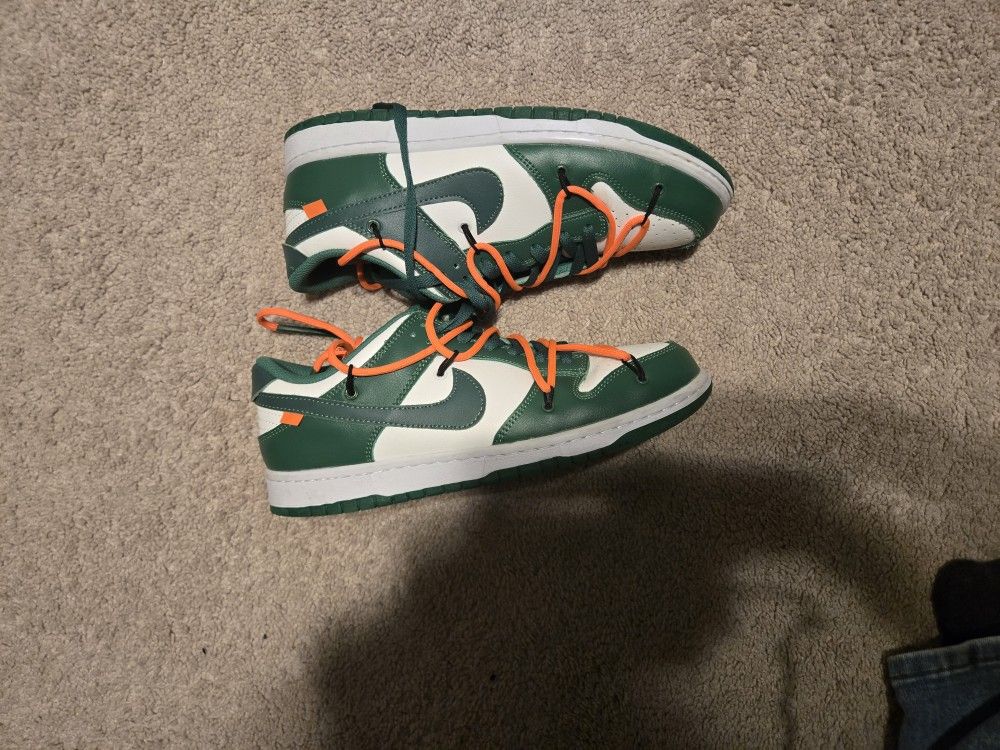 Off white pine green dunks 9.5