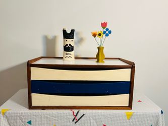 MCM Danish Modern Small Night Stand or Dresser