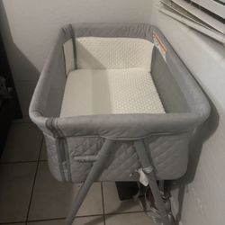 Co-sleeper / Breast Feeding Supplies 