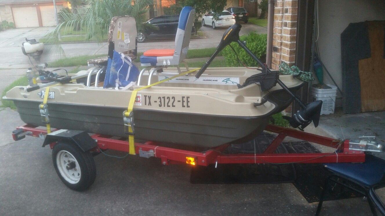 Pelican bass raider 10e with extras plus trailer