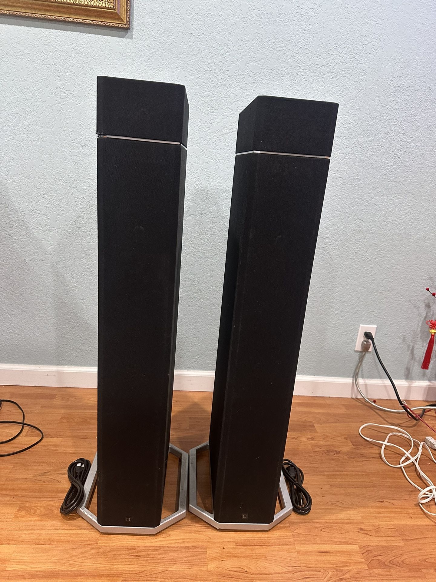Definitive Technology BP-9020 Bipolar floor-standing speaker + A90 Top Speakers 