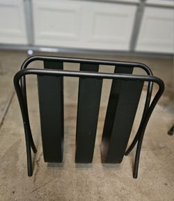 Metal Magazine Rack/Blanket Holder