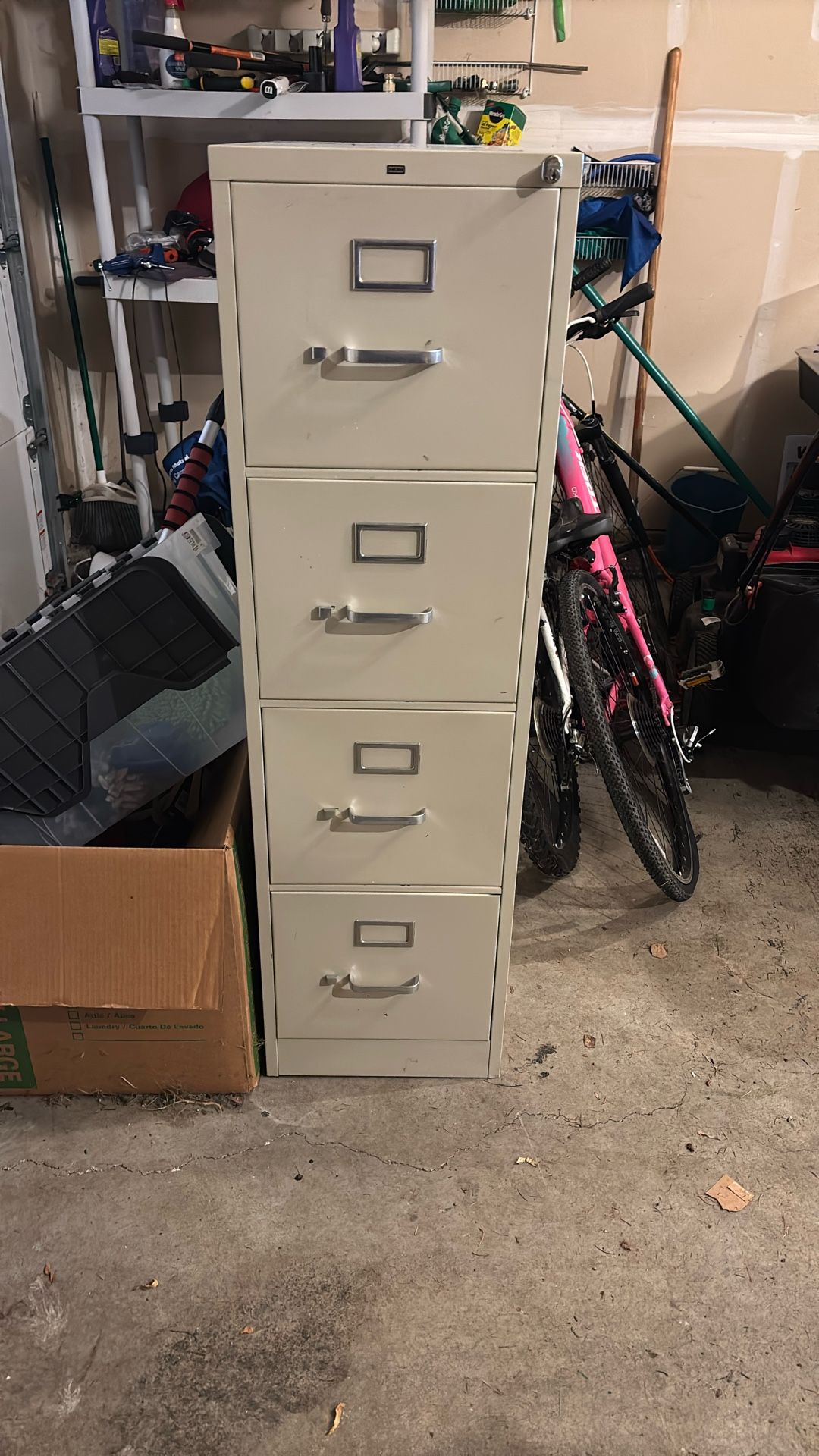 4 draw metal File Cabinet