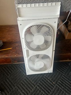 Fan and boot brace