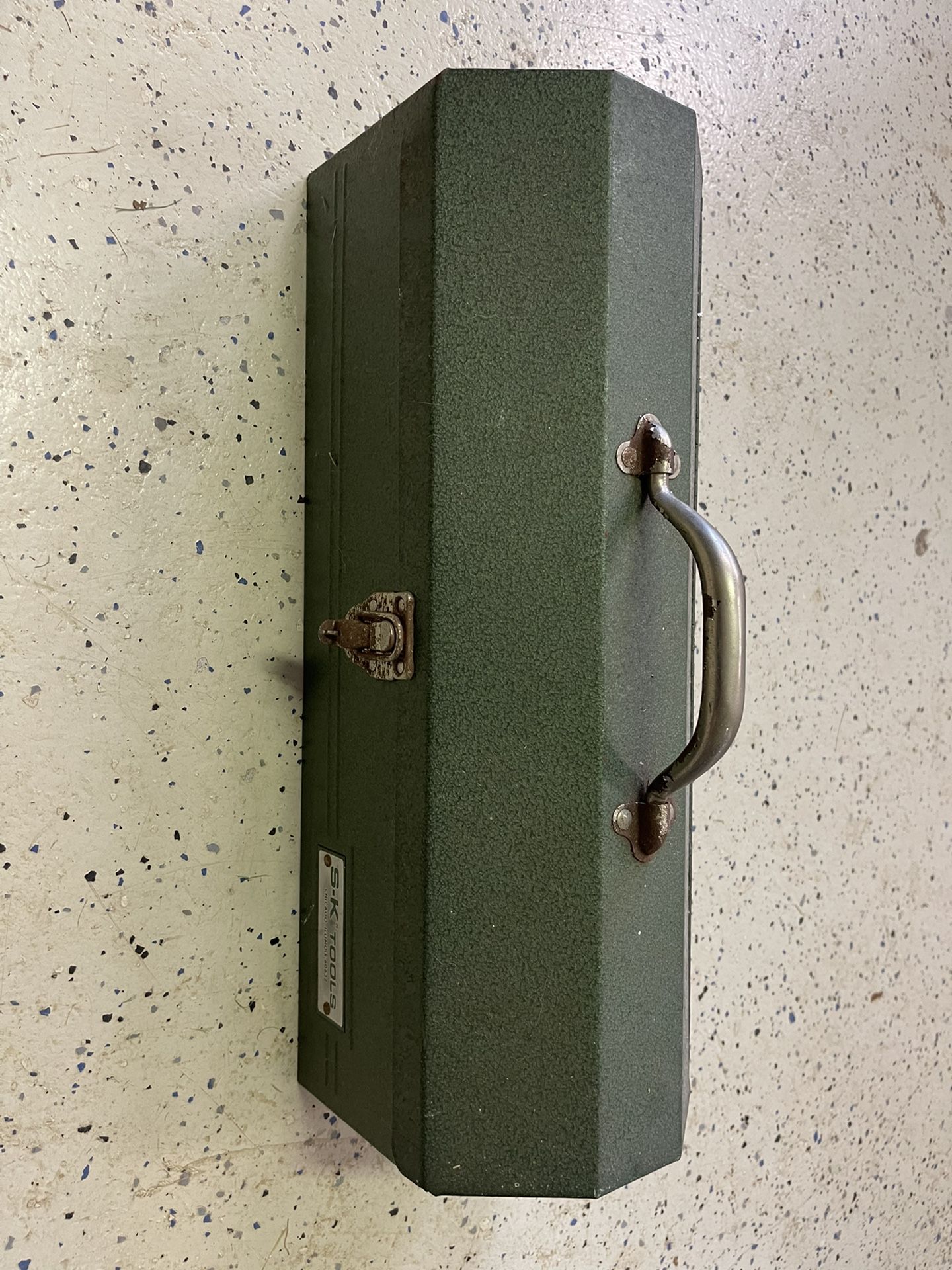 Vintage S-K Tools Metal Tool Box with removable Shelf