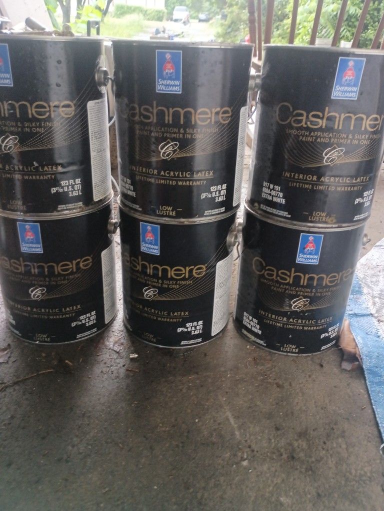White Sherwin-Williams Paint