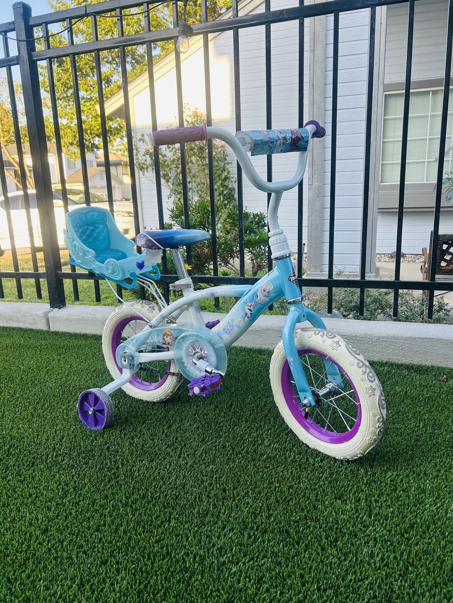 FROZEN PRINCESS KIDS BIKE 12” Wheels
