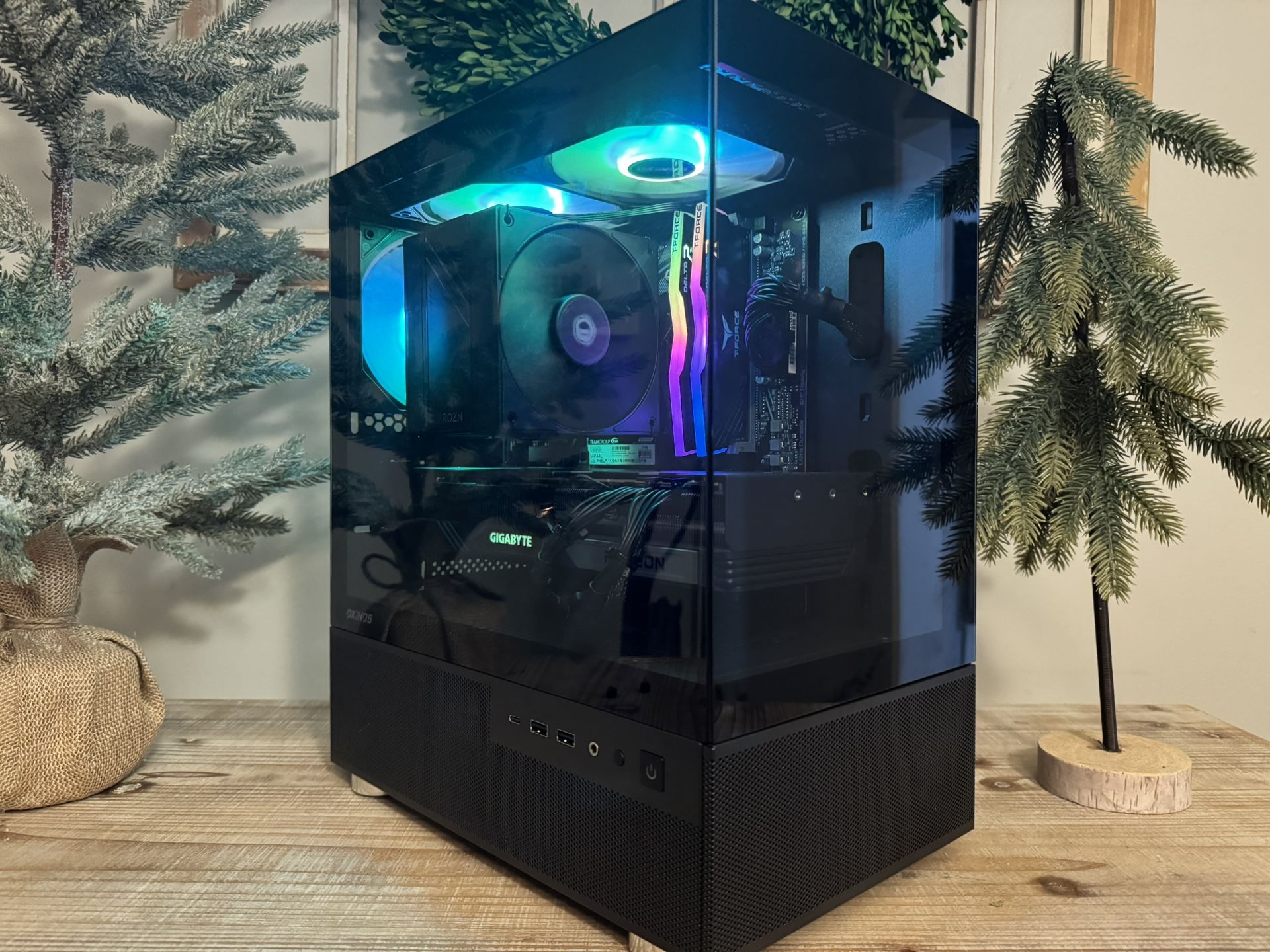 NEW Custom Gaming PC - Ryzen 7 5700X - RX 7700XT - 16GB DDR4 3600MHz - 1TB NVMe