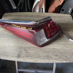 2019 2020 2021 2022 Lexus Es350 Driver Left Taillight 