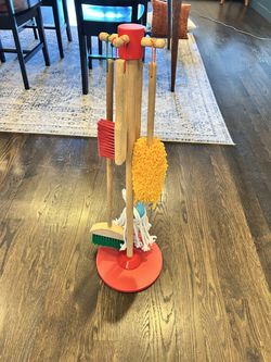 Melissa and Doug cleaning set