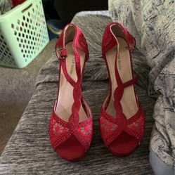 Red High Heel Shoes 