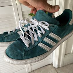 Adidas mens 9.5