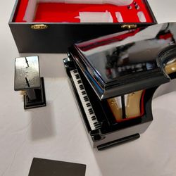 Beautiful Grand Piano Music Box Collectible 