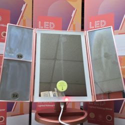 TRI-FOLD LIGHTED MAKEUP VANITY MIRROR TOUCH SCREEN