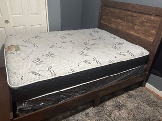 Queen size bed