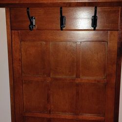 Hardwood Coat Rack Chair With Storage 