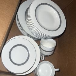 Dish Set