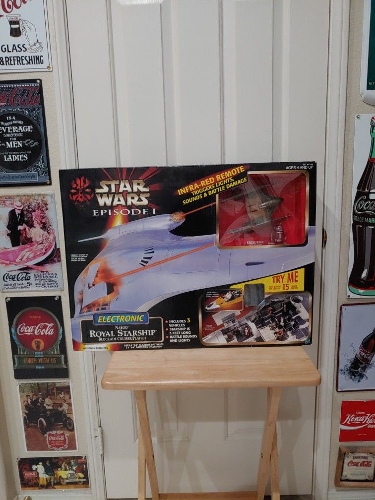 Star Wars Episode 1 Electronic Naboo Blockade Cruiser