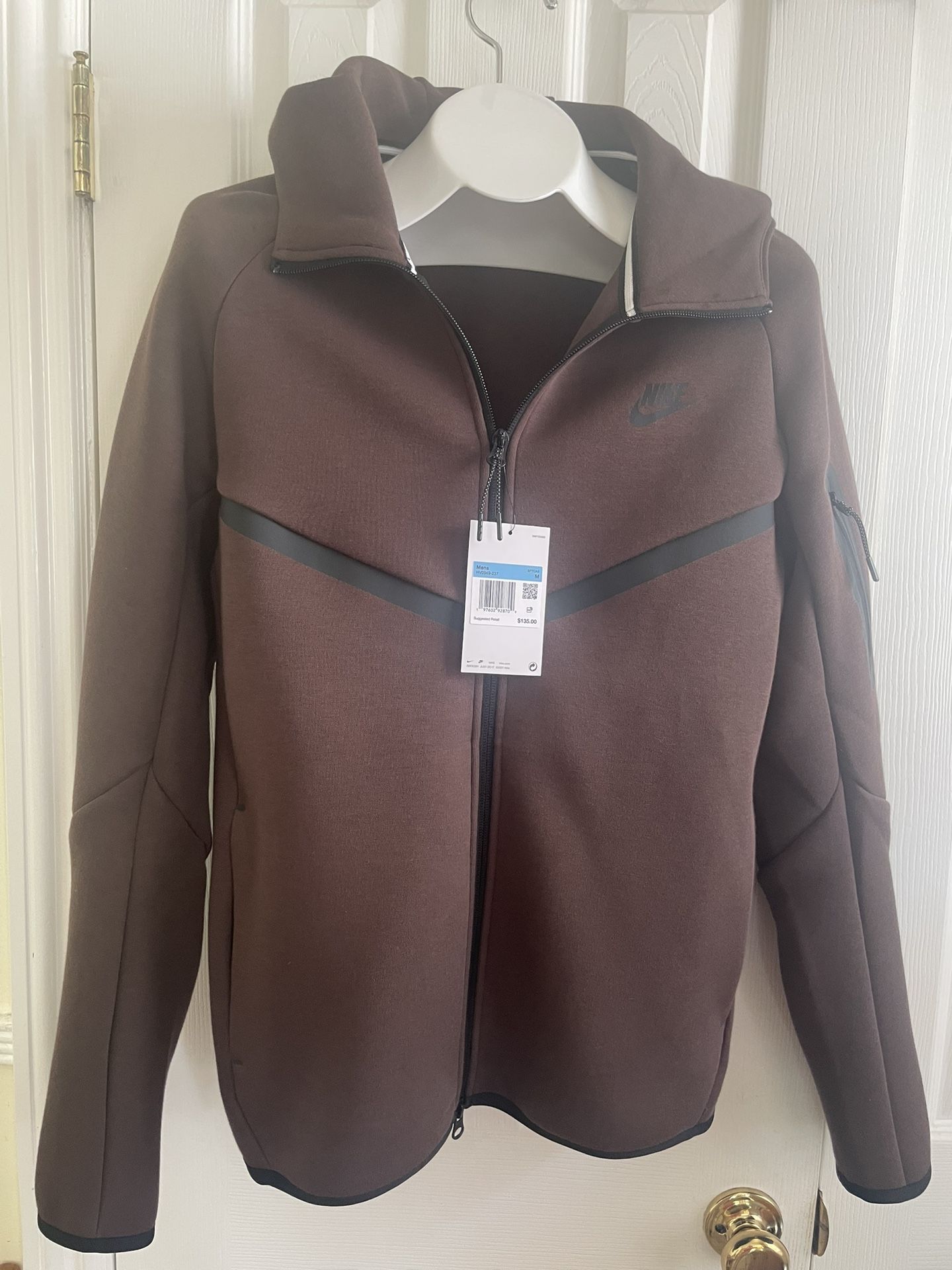 Nike Men’s Brown Performance Jacket ( Medium)