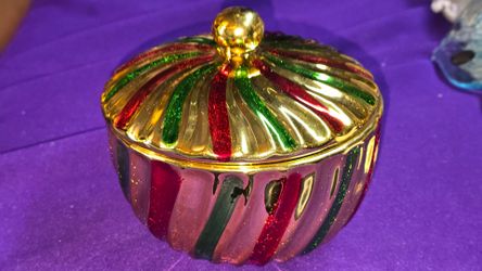 Decorative Ceramic Candy Jar with gold-color  and striped red and green design small chip under lid see last photo P8R611