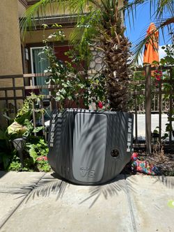 5.7 Hemi engine cover