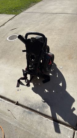 Bag boy three wheel Golf Club Court super light excellent condition when you fold it become very small