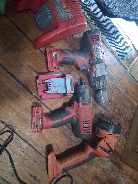 Milwakee Impact And Drill Set 100 Obo