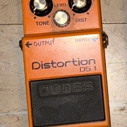 Boss Distortion DS-1 