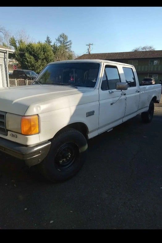 Ford F350 Crew Cab 4 Barrel Carb