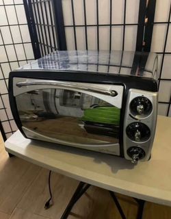 Convection toaster oven