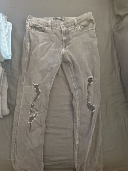 American Eagle jeans, Levi’s jeans, Aeropostale jeans, Hollister jeans