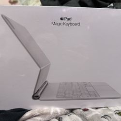 iPad Magic Keyboard 