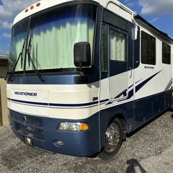 2012 Holiday Vacationer