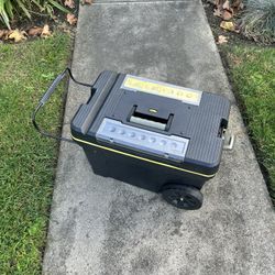 Stanley Fat max Pro Roller Tool Box