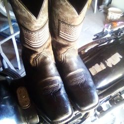 Ariat Cow Boy Boots. Men Size 16D