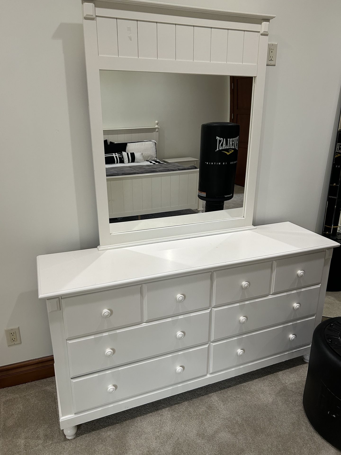 White Dresser And Mirror With Bed