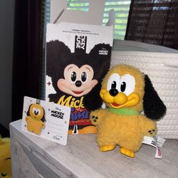 Mickey Family Cute Together Keychain 