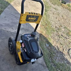 3100 psi dewalt Honda  without hose without gun