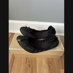Michael Kors City ballet Flat In Signature Black Size 6