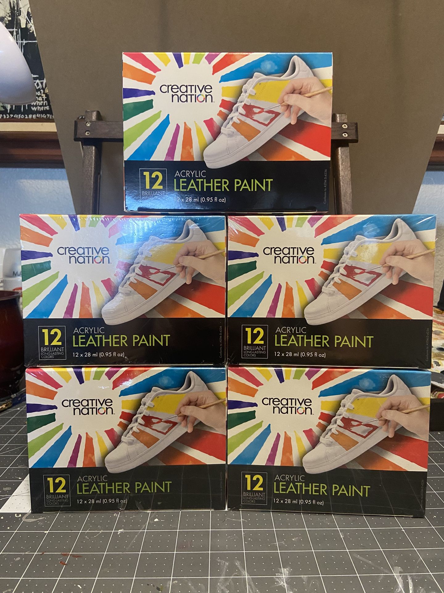 Assorted acrylic Leather Paint