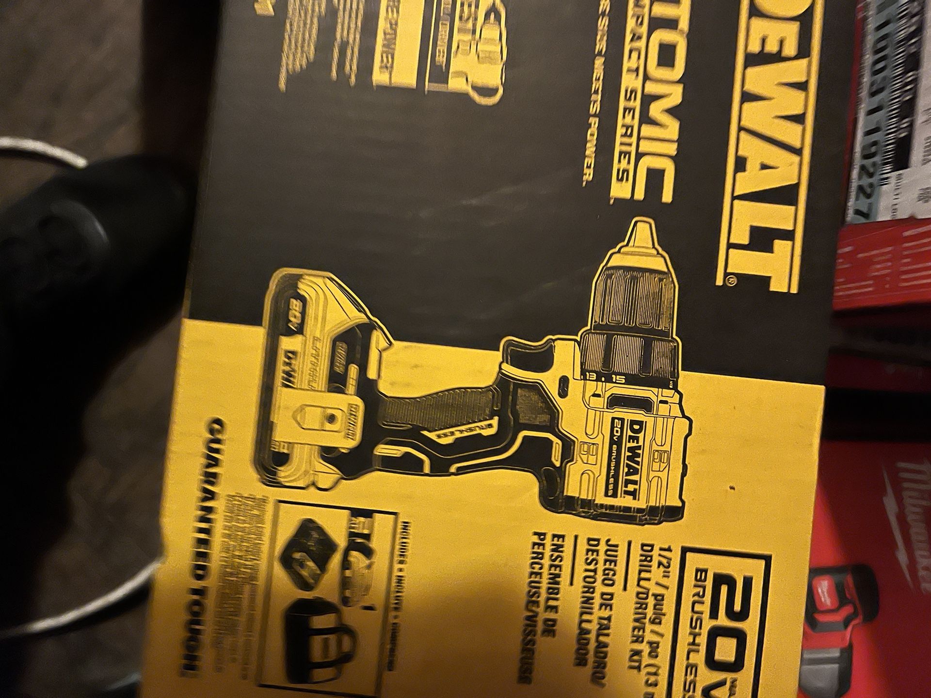 Dealt 20 Volt Drill